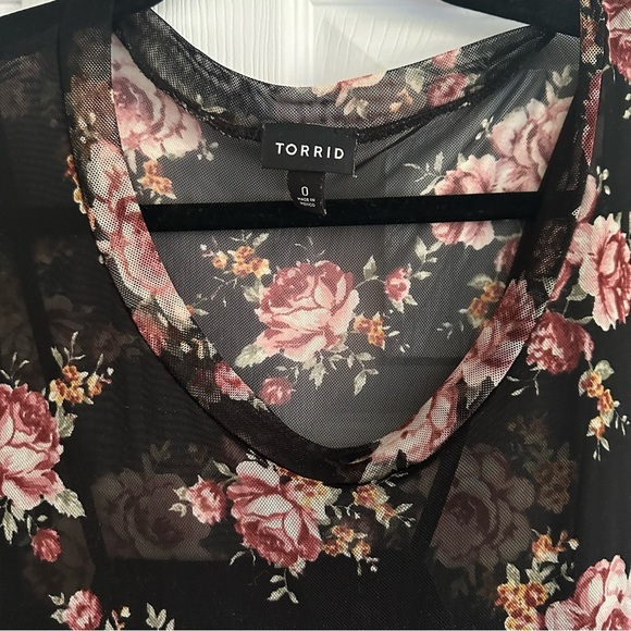 Size 0X Torrid Floral Print Mesh Midi Tee Dress - Picture 6 of 6